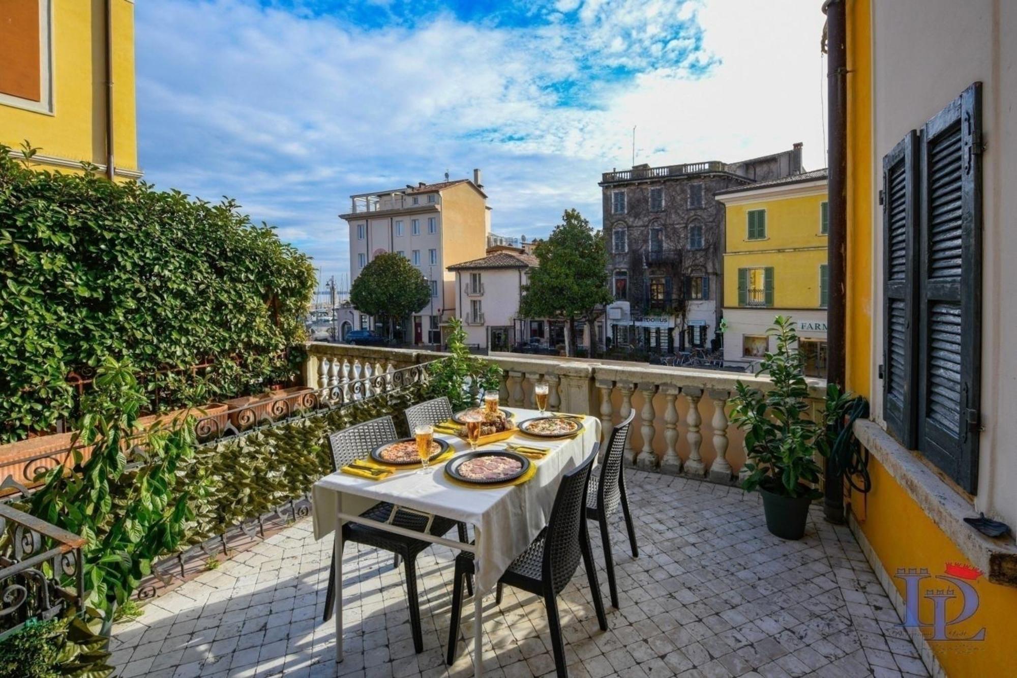 Desenzanoloft Official Partner Marriott Homes & Villas - Let It Be A Dream - Renovation 2025 Lake View Desenzano del Garda Luaran gambar