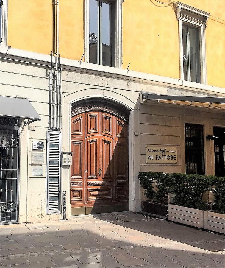 Desenzanoloft Official Partner Marriott Homes & Villas - Let It Be A Dream - Renovation 2025 Lake View Desenzano del Garda Luaran gambar